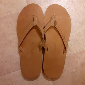 New size 10 rainbow sandals